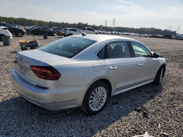 2017 VOLKSWAGEN PASSAT SE 1VWBT7A37HC005401