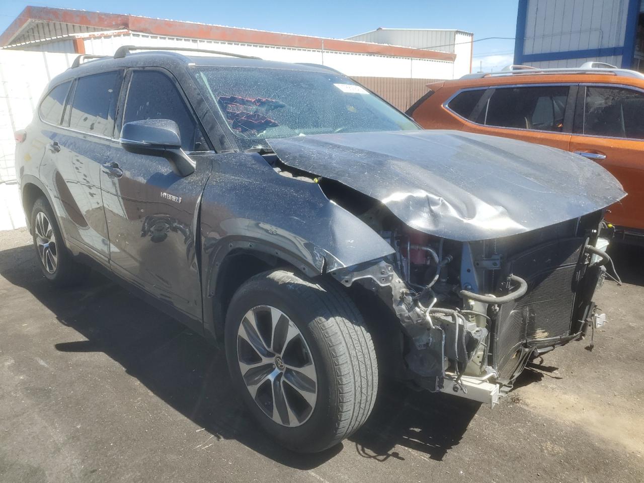 TOYOTA HIGHLANDER HYBRID XLE