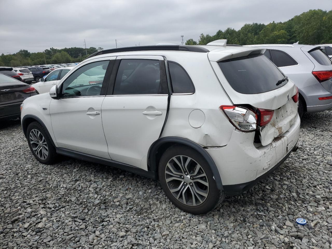 MITSUBISHI OUTLANDER SEL