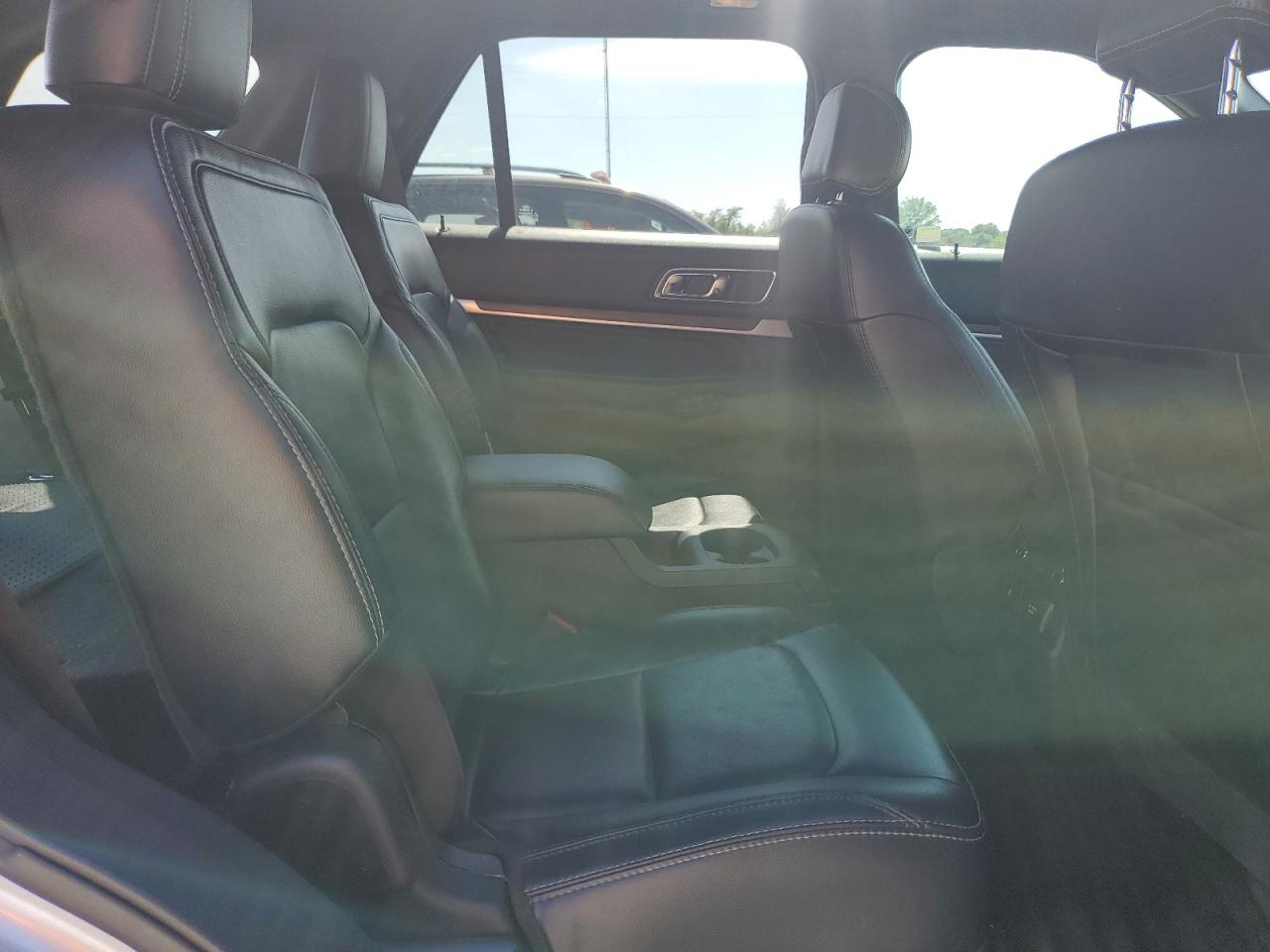 FORD EXPLORER LIMITED