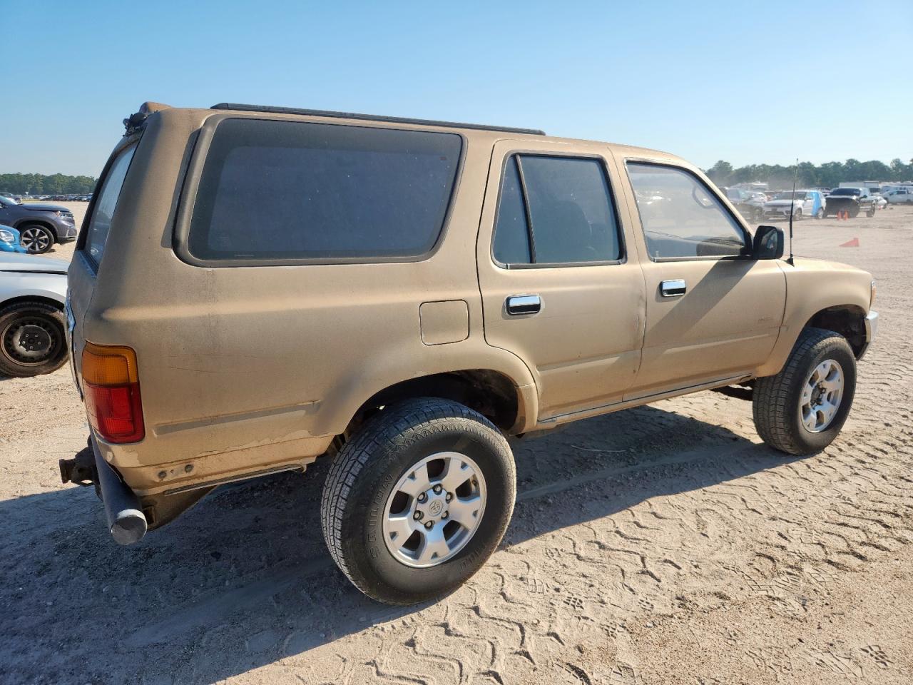 Lot #3231391170 1995 TOYOTA 4RUNNER VN