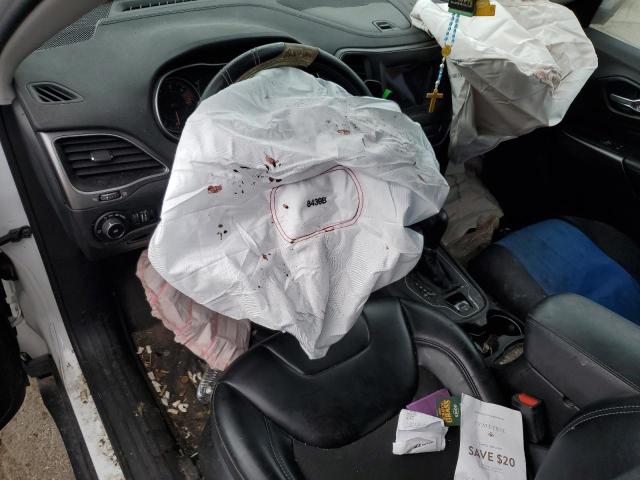 2019 JEEP CHEROKEE LATITUDE PLUS 1C4PJMLB5KD188915