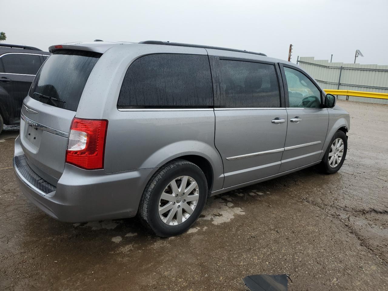 CHRYSLER TOWN & COUNTRY TOURING