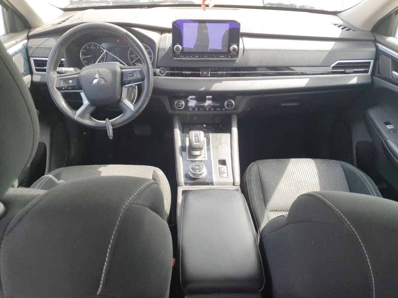 MITSUBISHI OUTLANDER ES