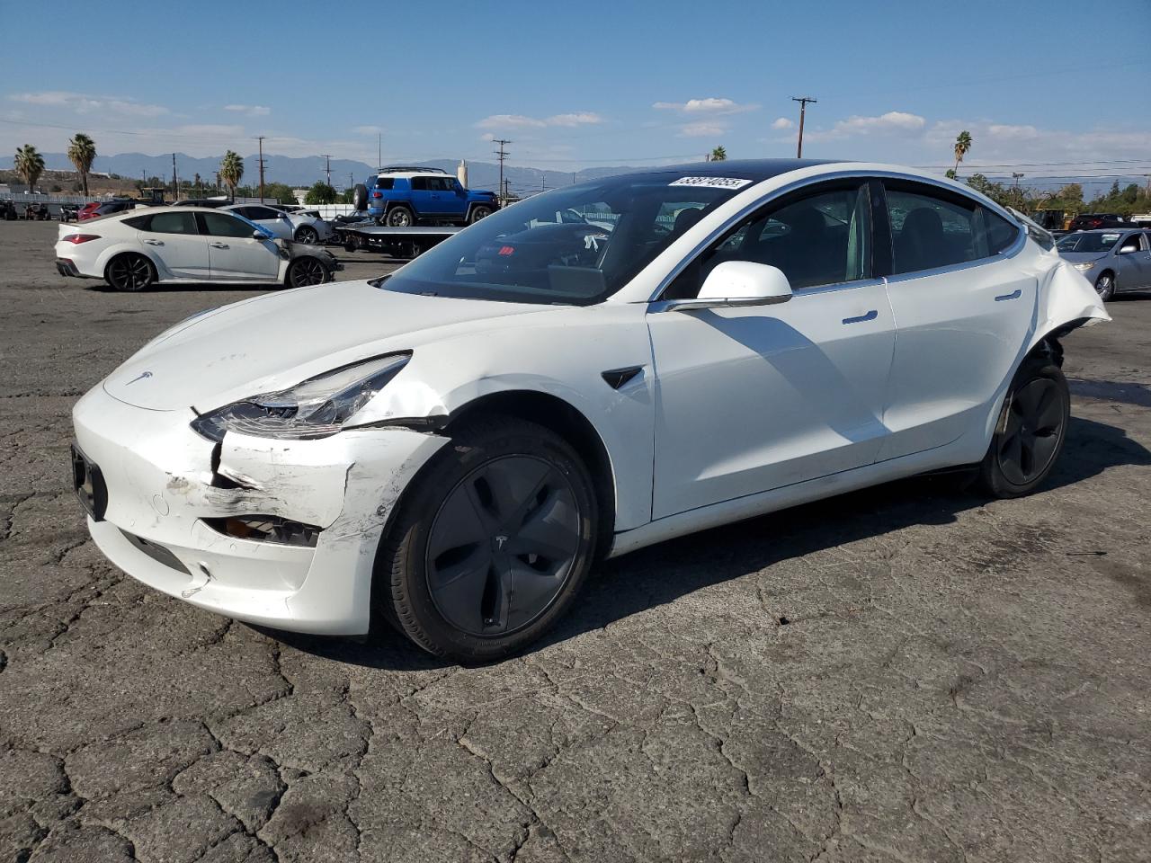 TESLA MODEL 3