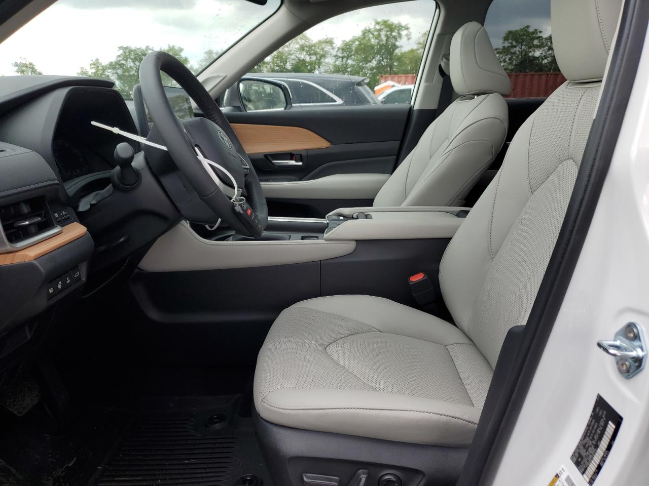 TOYOTA HIGHLANDER LE