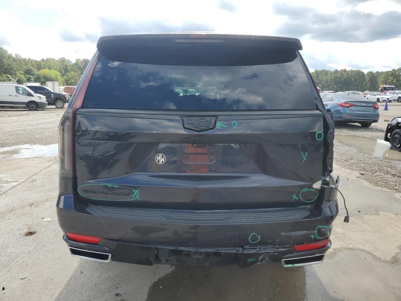 CADILLAC ESCALADE PREMIUM LUXURY