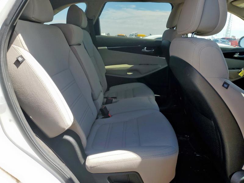 2016 KIA SORENTO LX 5XYPGDA32GG038845