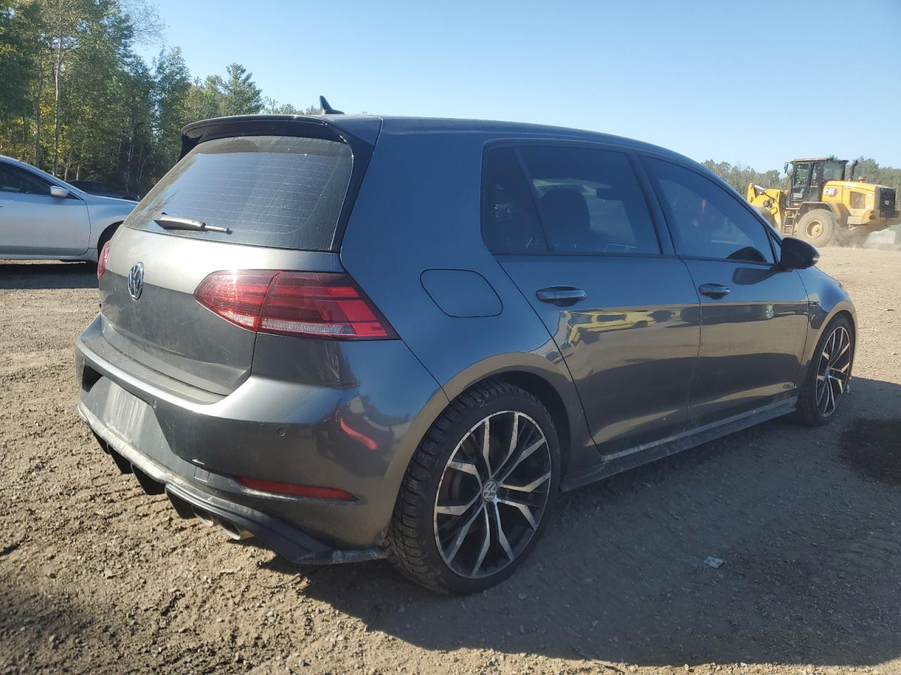 VOLKSWAGEN GOLF R