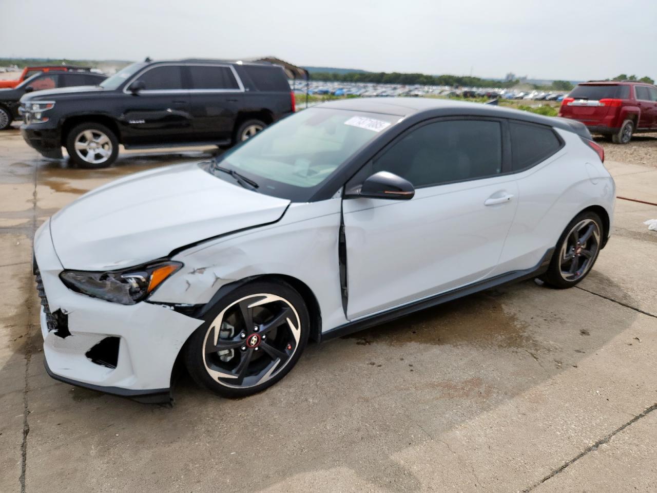 HYUNDAI VELOSTER TURBO