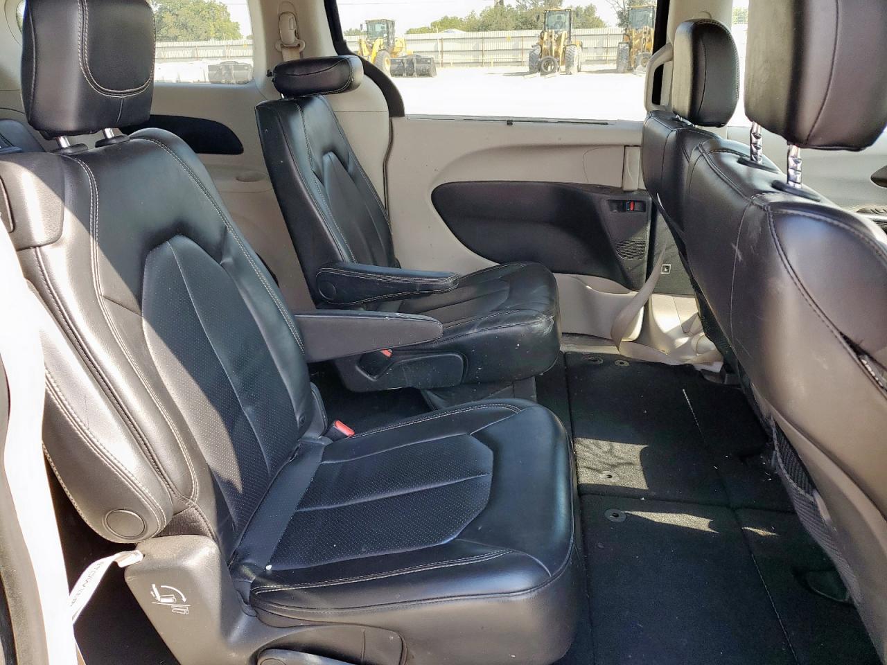 CHRYSLER VOYAGER LXI