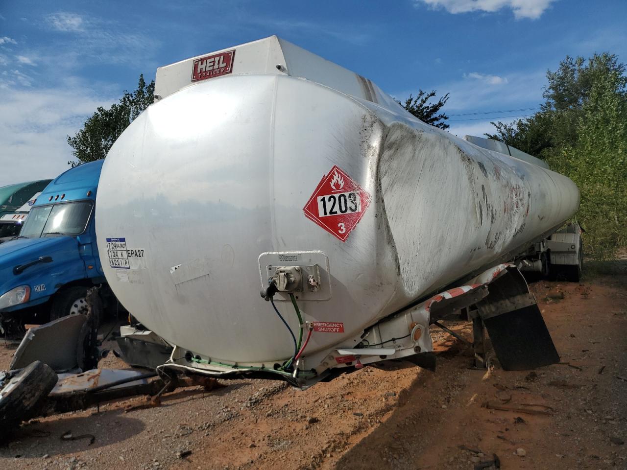 Lot #3255373394 2017 HEIL UNKNOWN