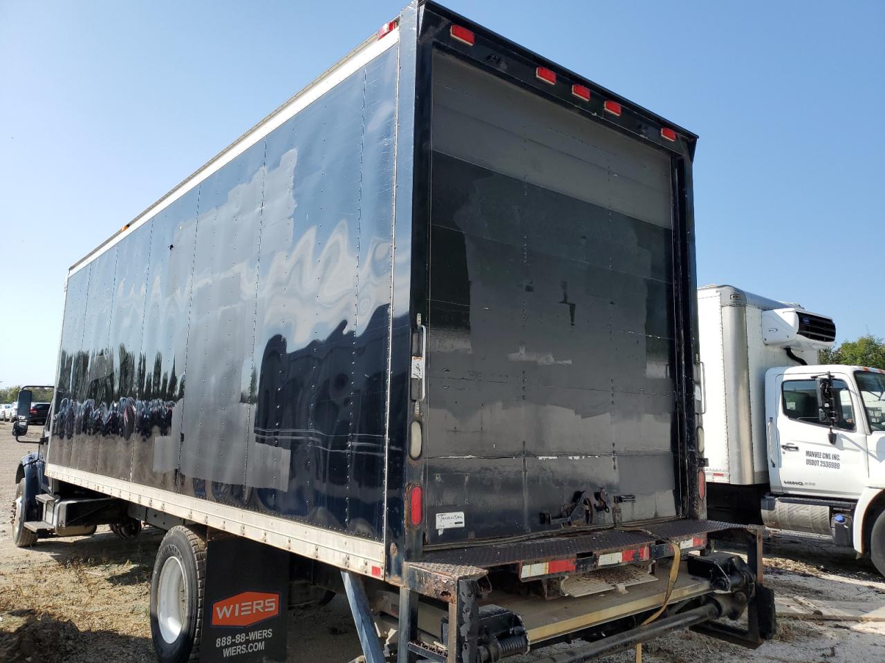 Lot #3285656648 2009 FREIGHTLINER M2 106 MED