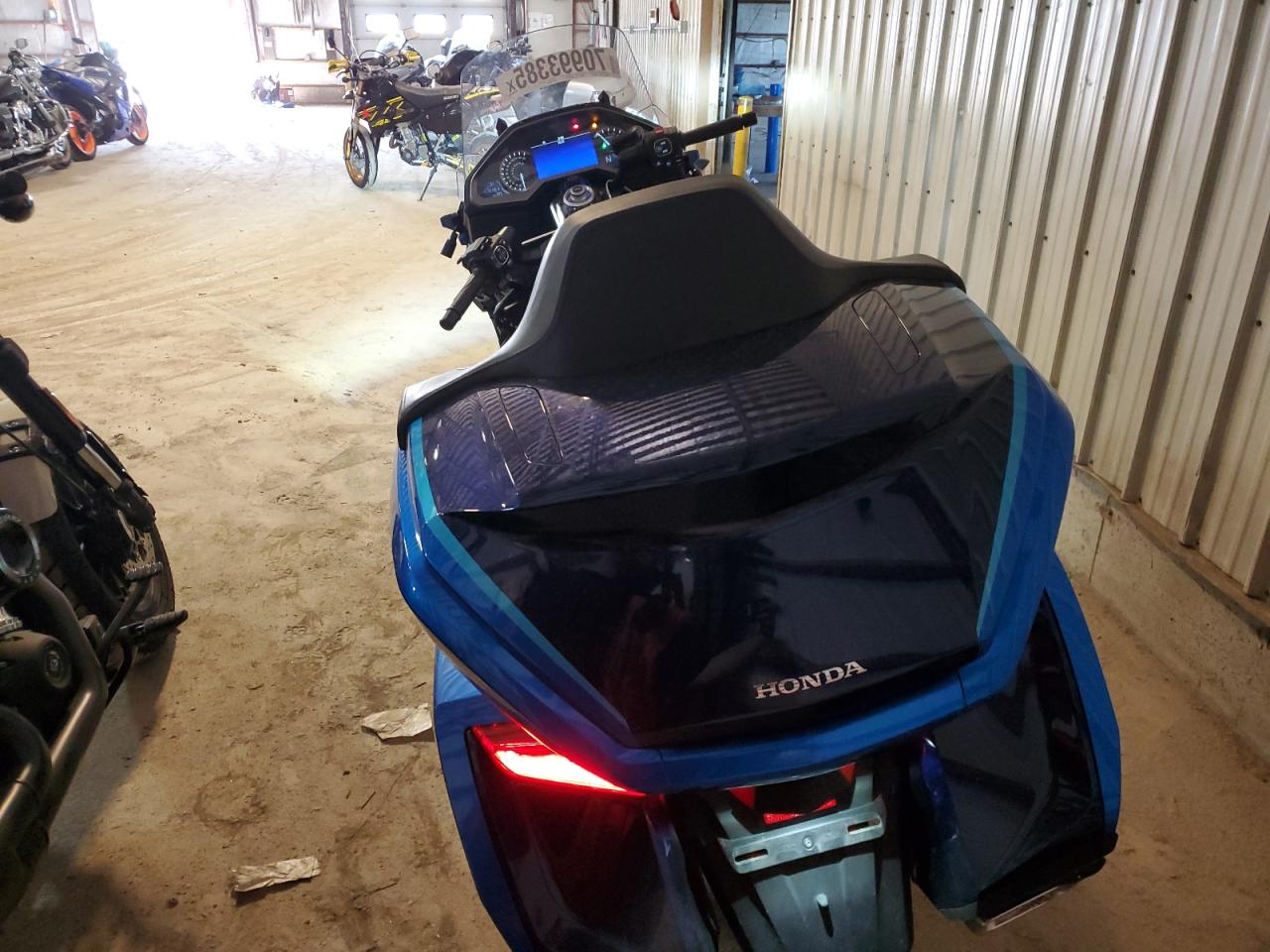 Lot #3270769849 2022 HONDA GL1800 D