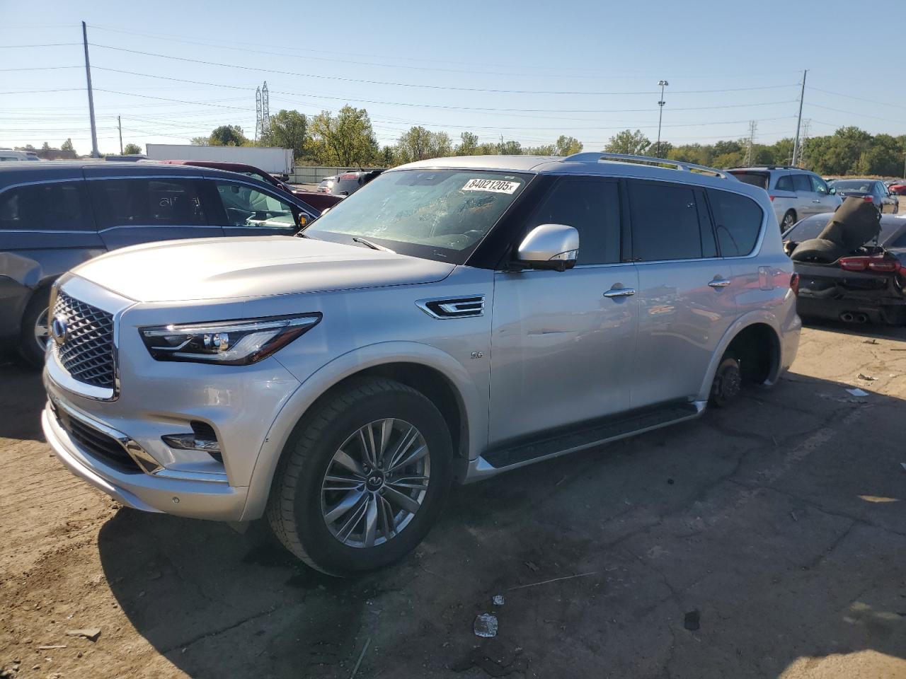 INFINITI QX80 LUXE
