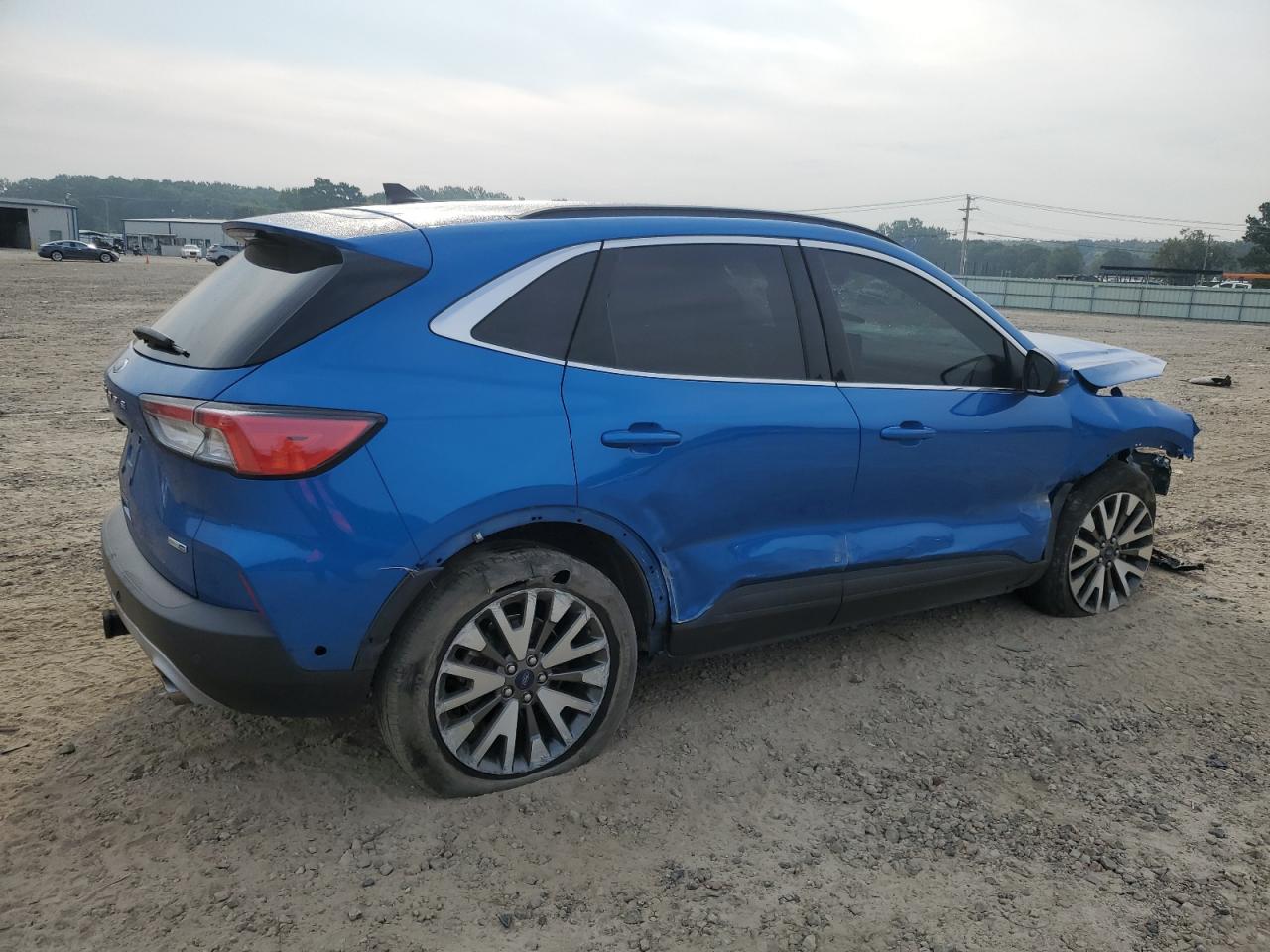 FORD ESCAPE TITANIUM