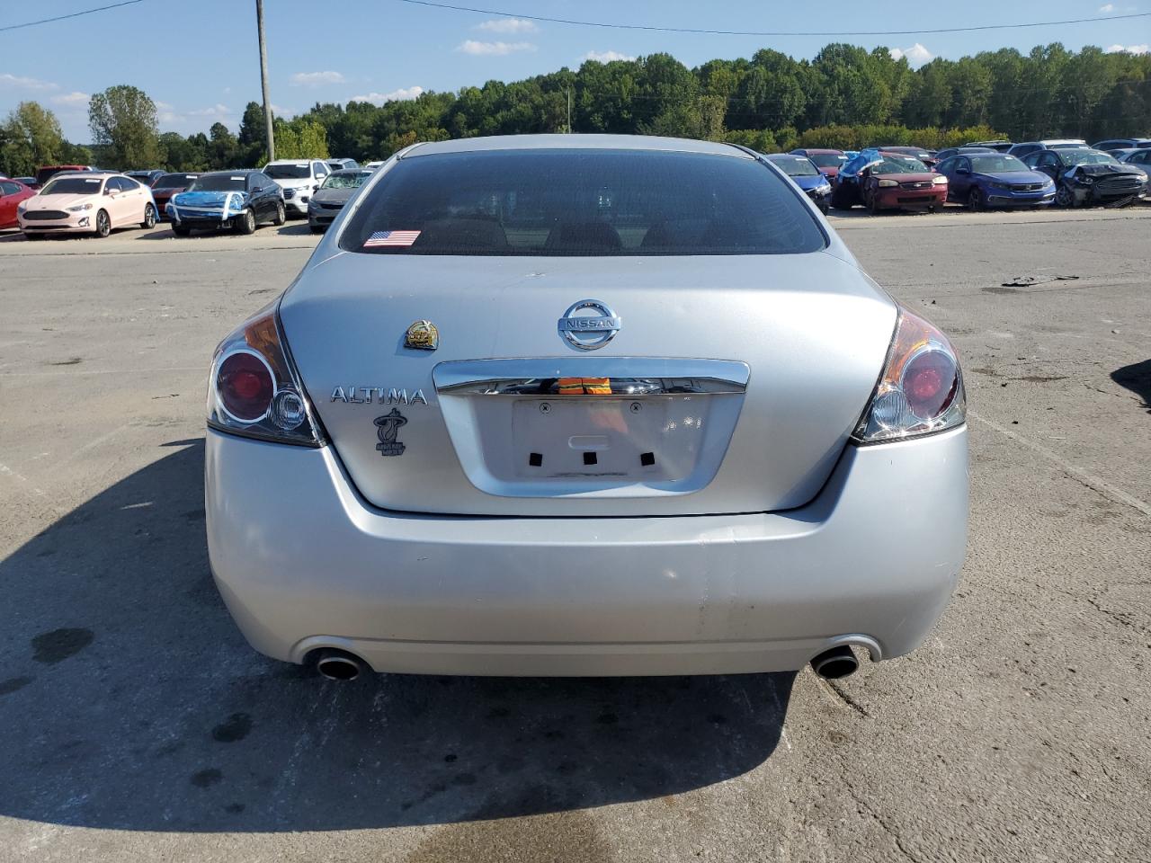 NISSAN ALTIMA BASE