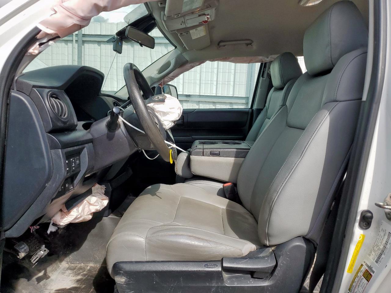 TOYOTA TUNDRA DOUBLE CAB SR