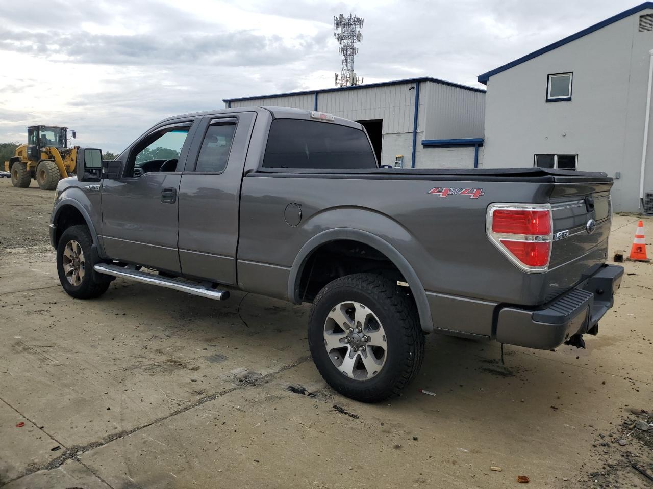 FORD F-150 SUPER CAB
