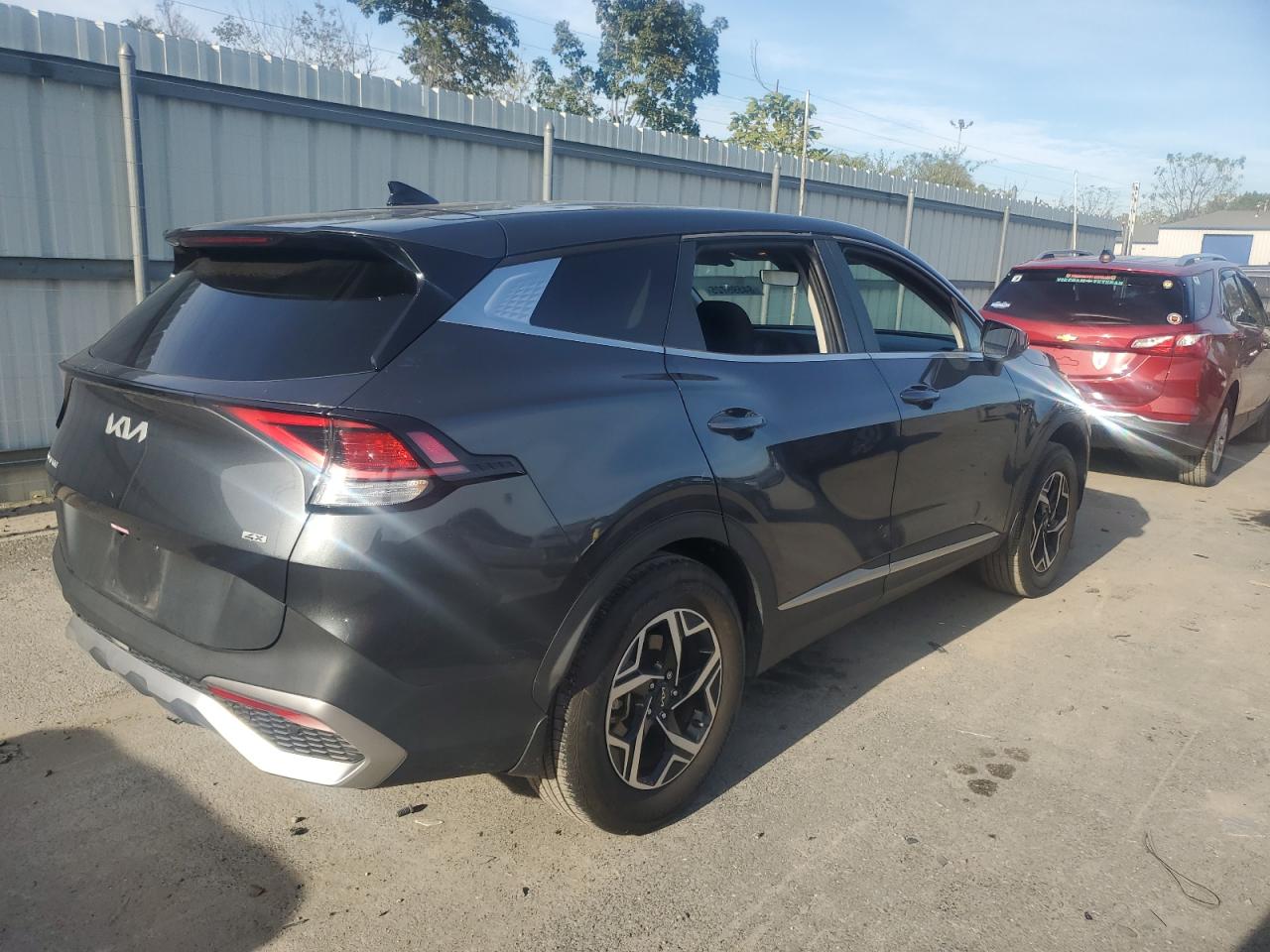 KIA SPORTAGE LX