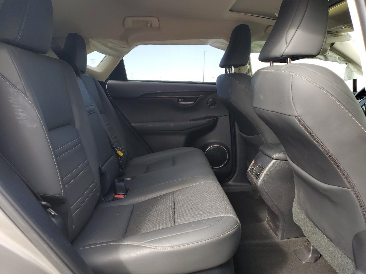 LEXUS NX 300 BASE