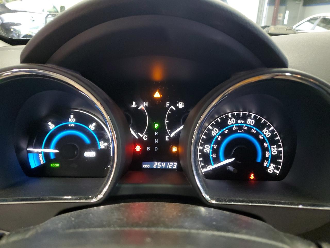 TOYOTA HIGHLANDER HYBRID