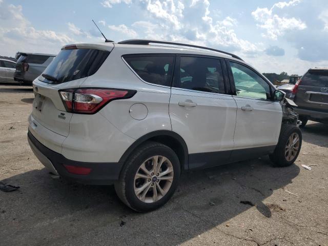 2018 FORD ESCAPE SE 1FMCU0GD3JUA43649