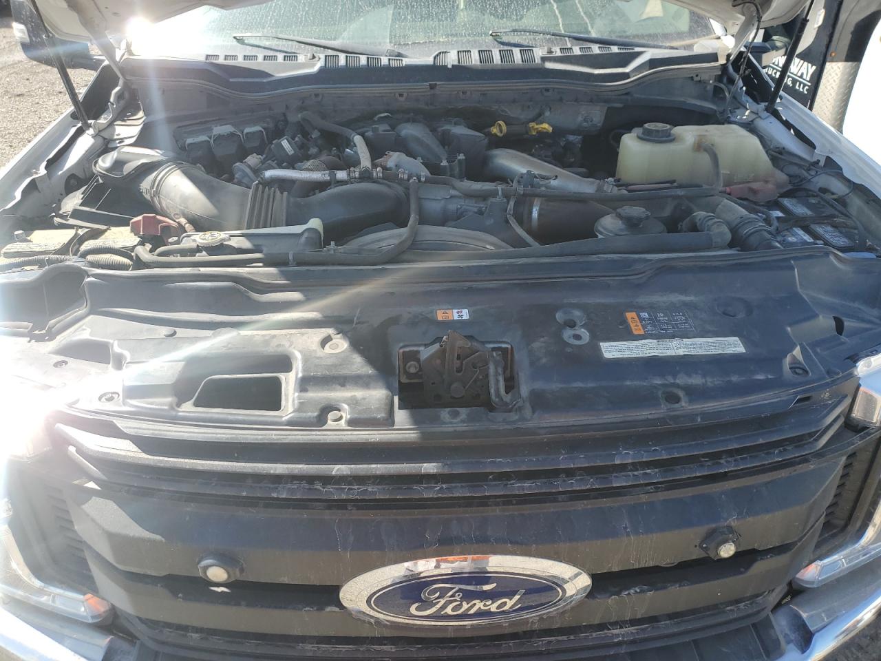 FORD F-550 SUPER DUTY