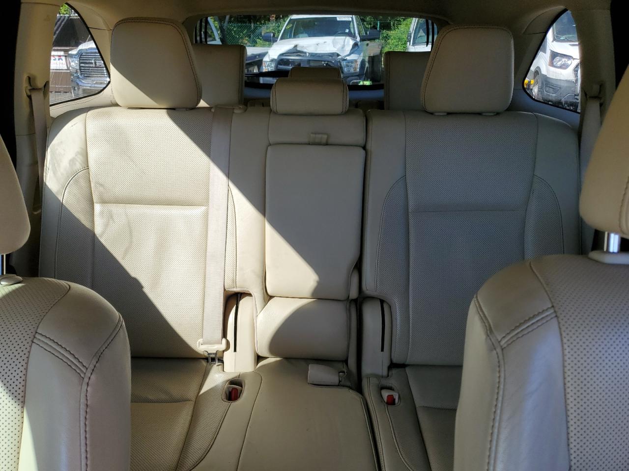 TOYOTA HIGHLANDER LIMITED