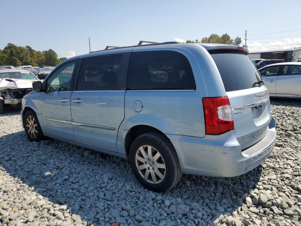 CHRYSLER TOWN & COUNTRY TOURING L