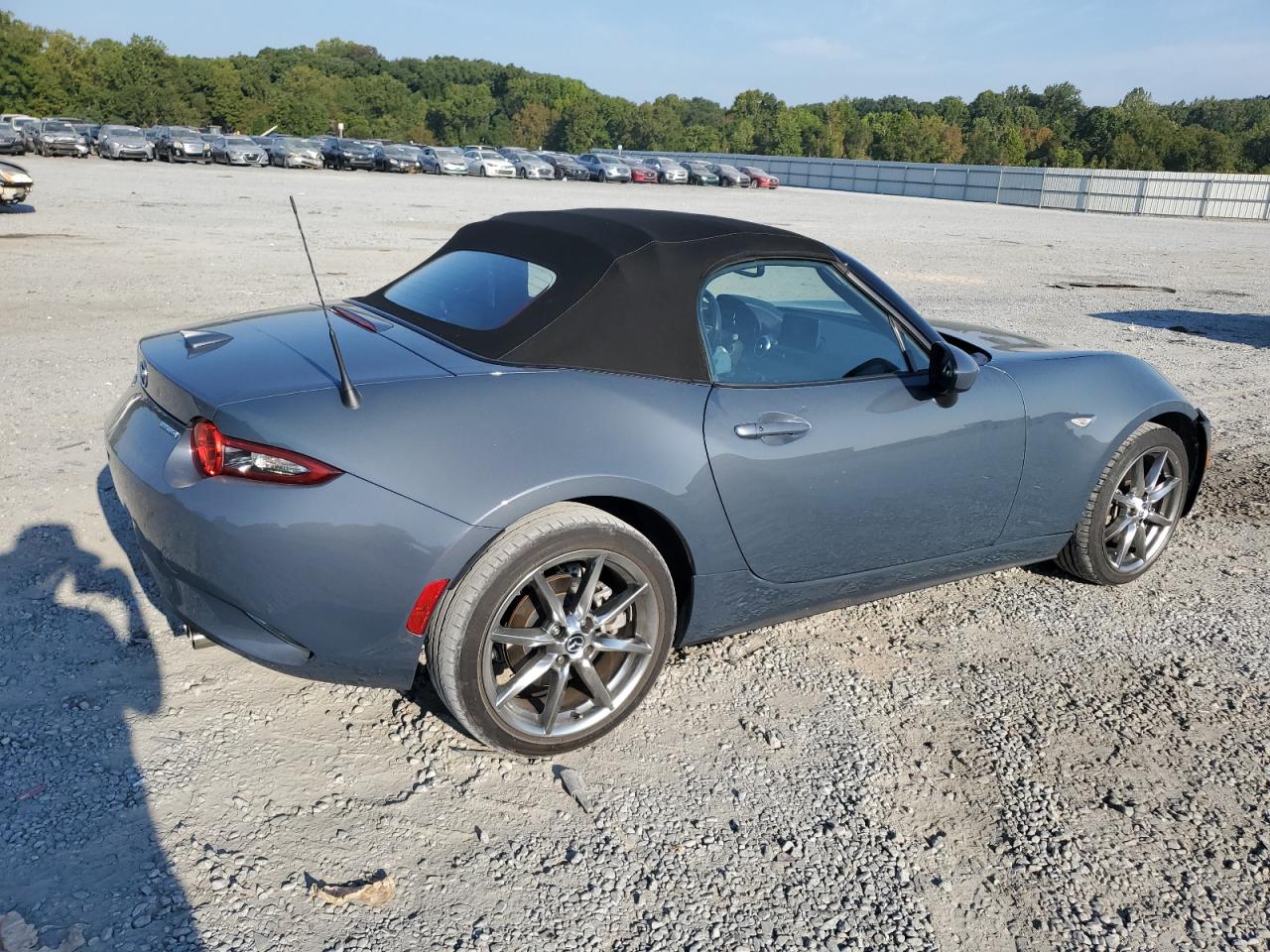 MAZDA MX-5 GRAND TOURING