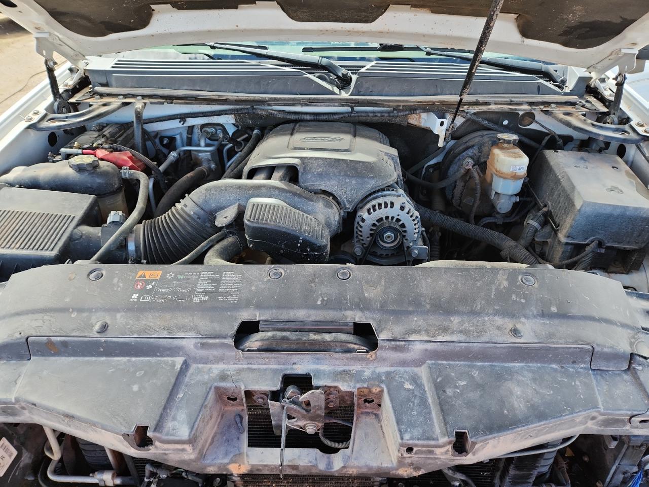 CHEVROLET TAHOE K1500 LS