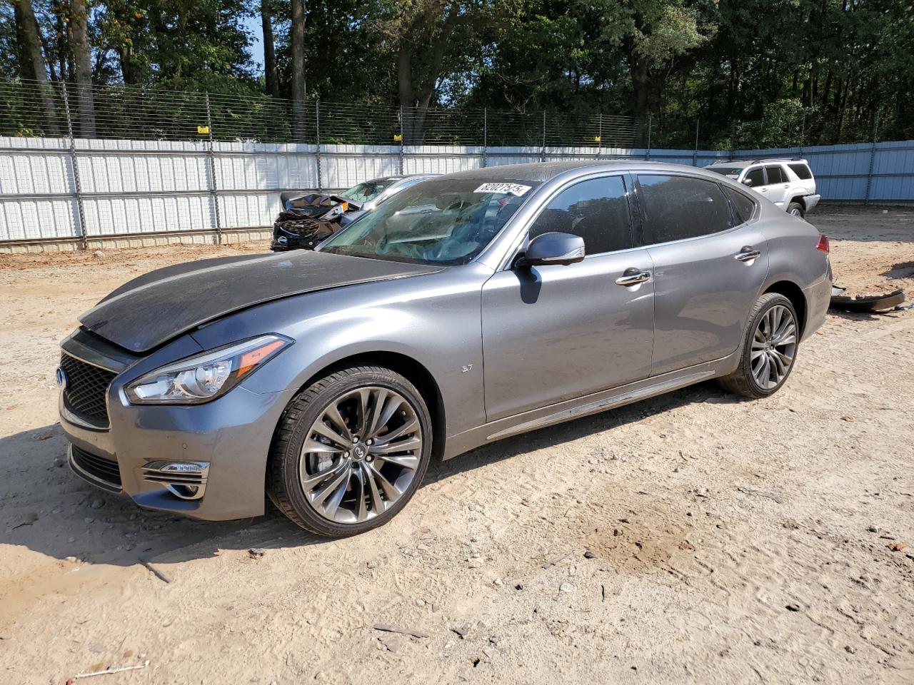 INFINITI Q70 3.7 LUXE