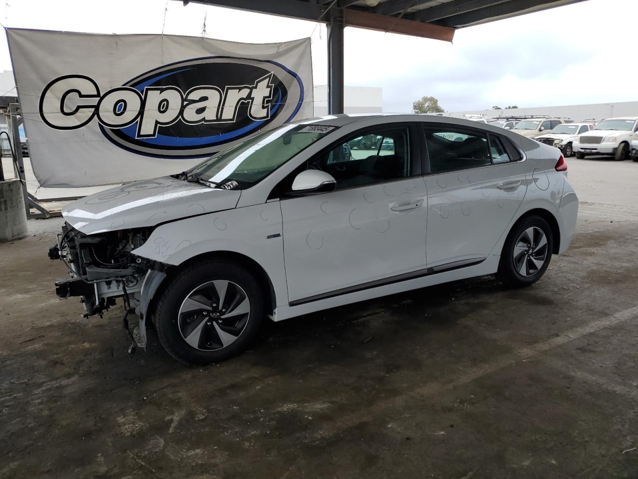 HYUNDAI IONIQ SEL