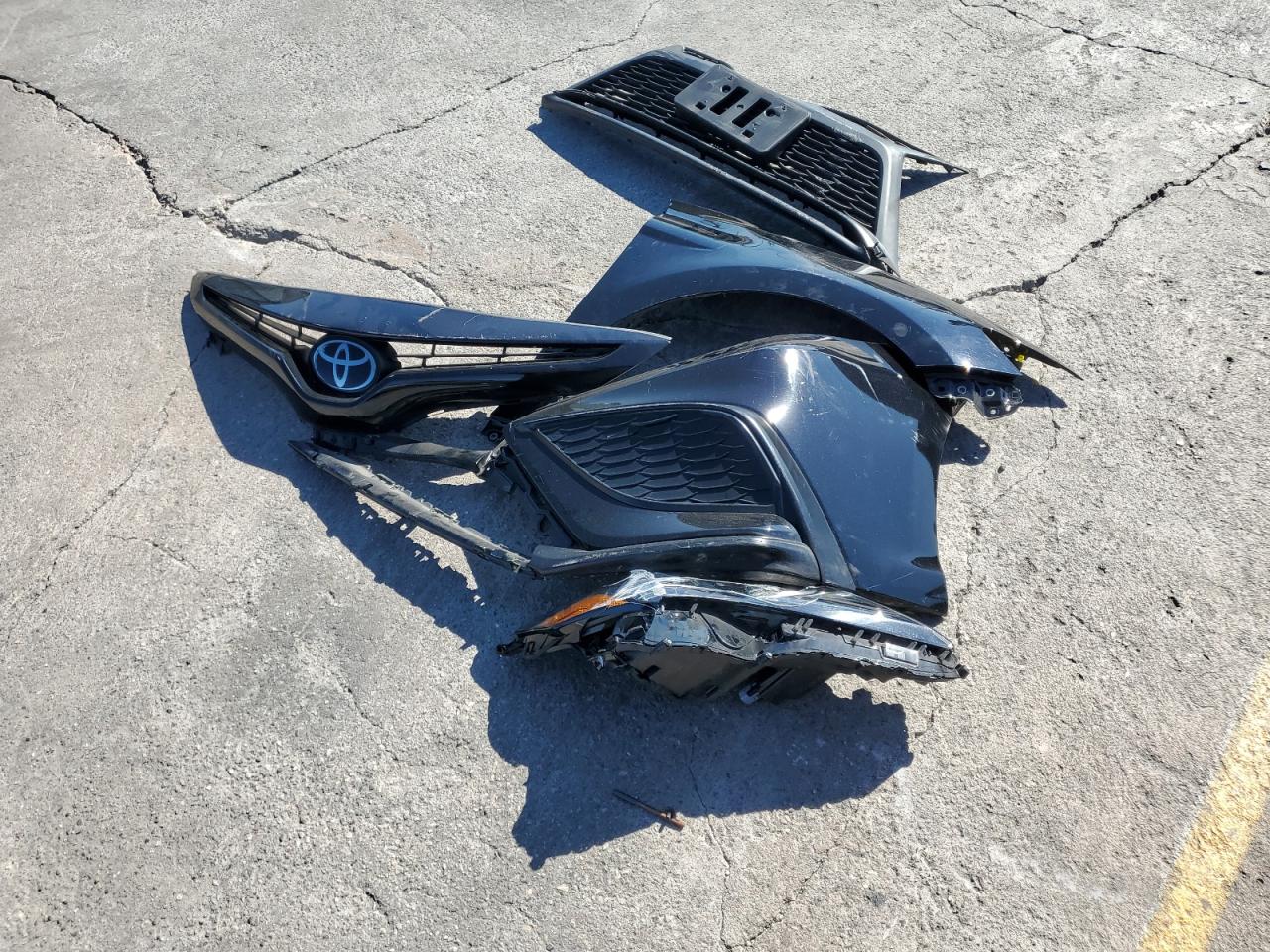 TOYOTA CAMRY SE NIGHT SHADE