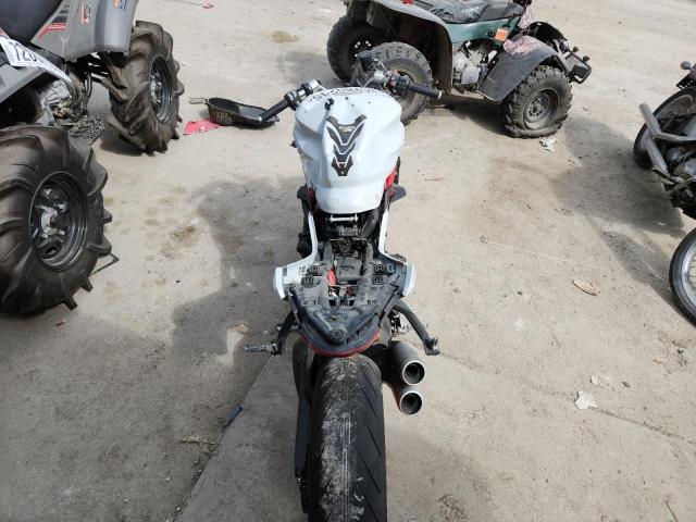 2018 DUCATI SUPERSPORT ZDMVABDS6JB006082