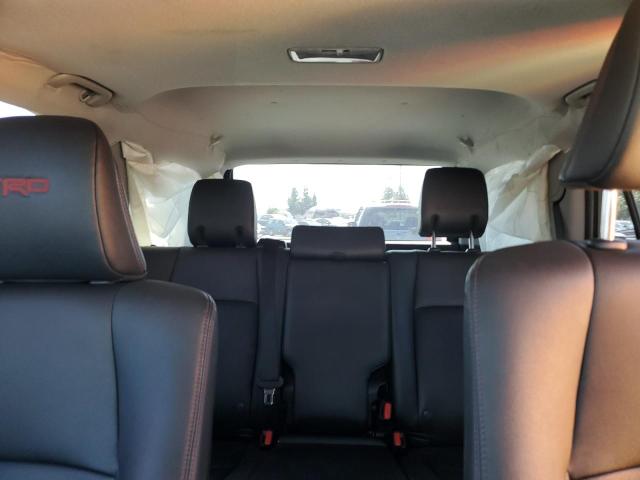 2020 TOYOTA 4RUNNER SR JTEBU5JR7L5827097