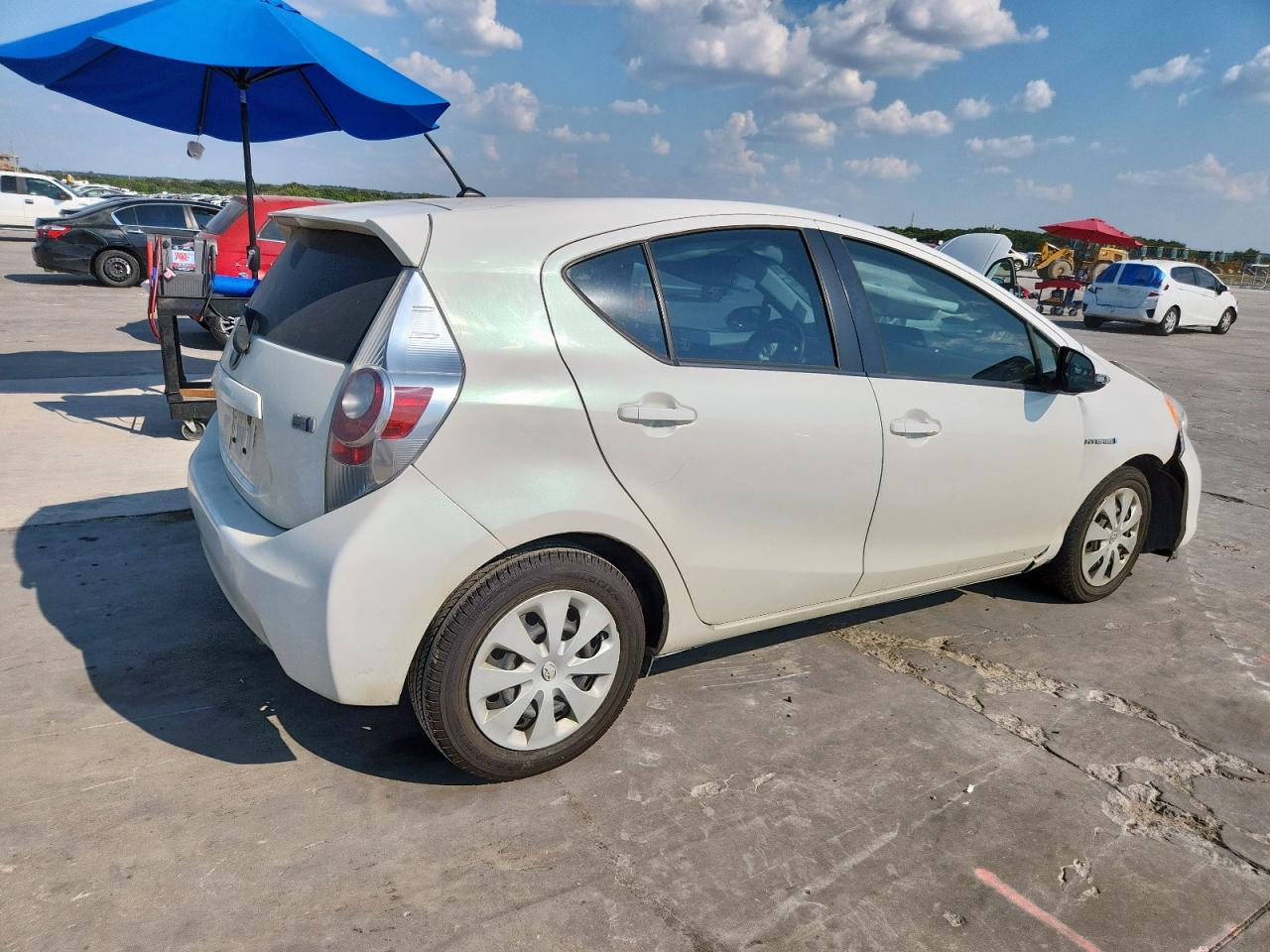 TOYOTA PRIUS C