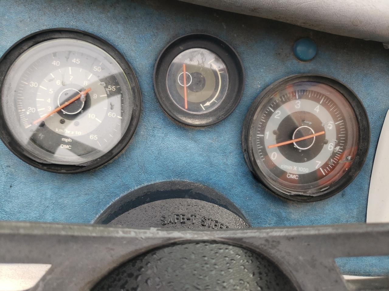 Lot #3242589589 1988 LUND BOAT