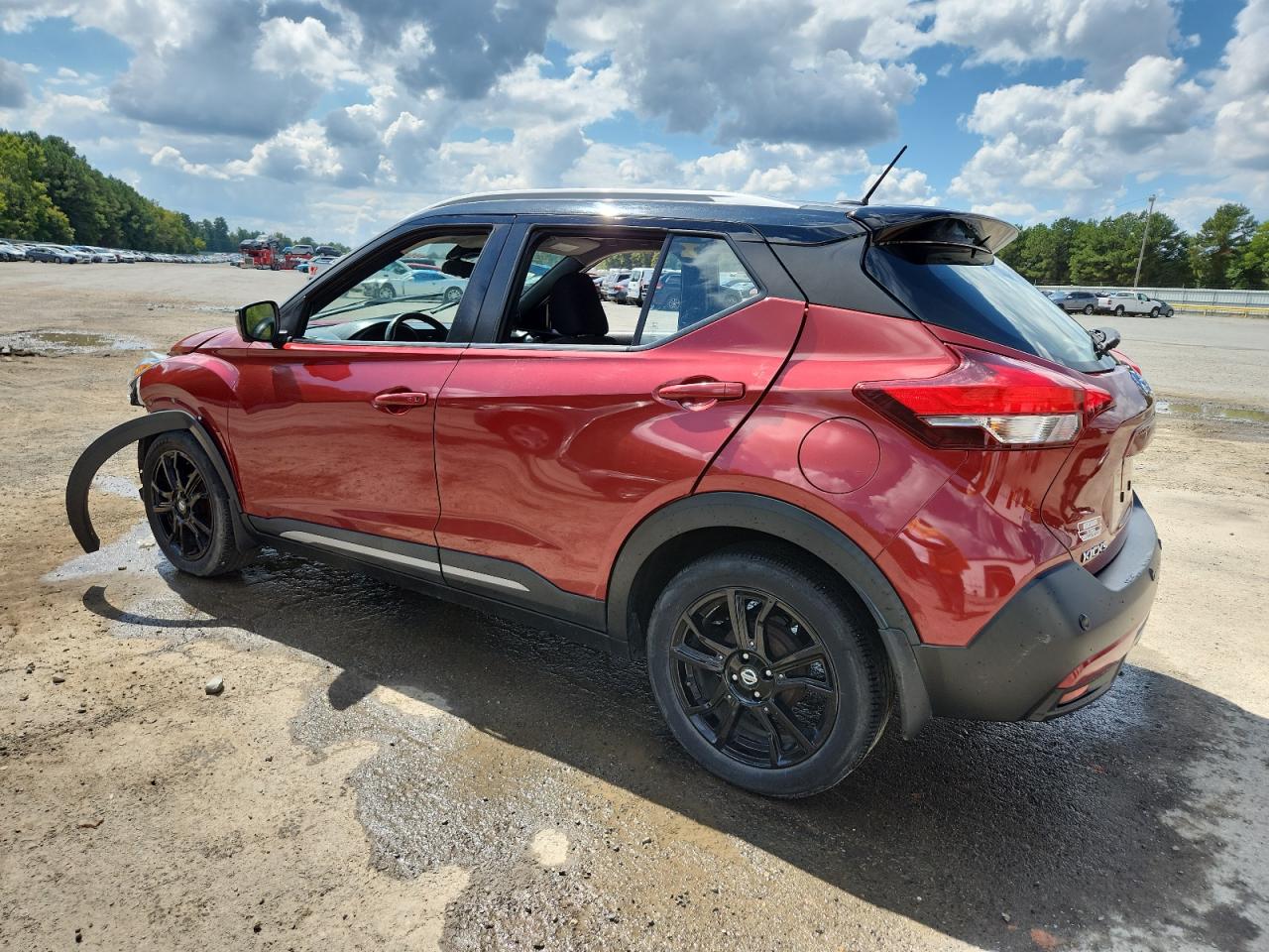 NISSAN KICKS SR
