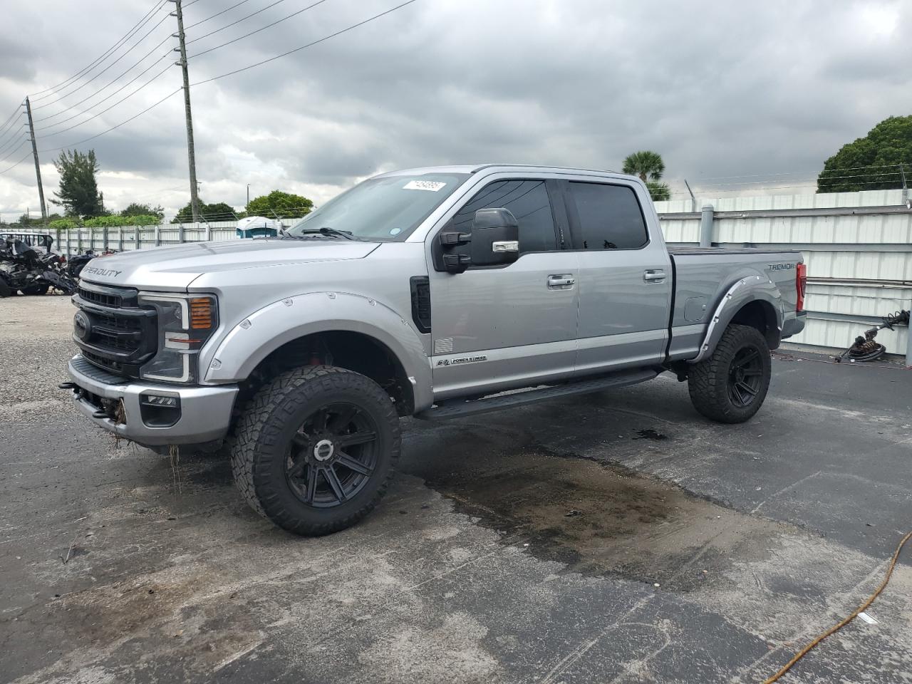 FORD F-250 SUPER DUTY