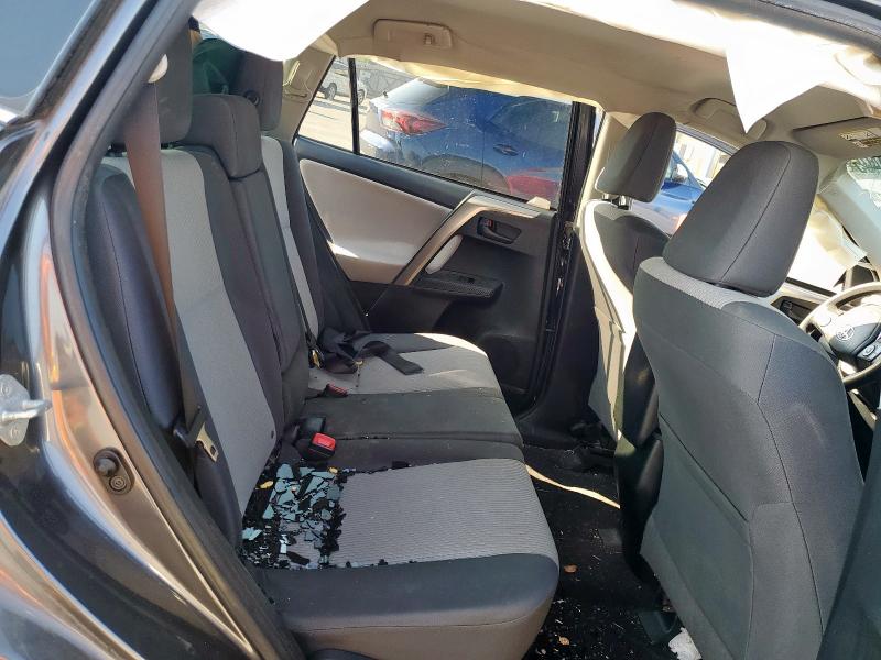 2015 TOYOTA RAV4 LE JTMZFREV4FD043630