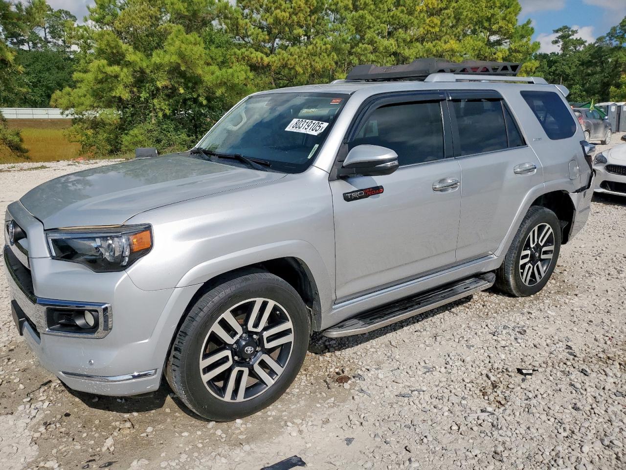 TOYOTA 4RUNNER SR5