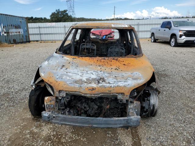 2015 KIA SOUL + - KNDJP3A51F7176079