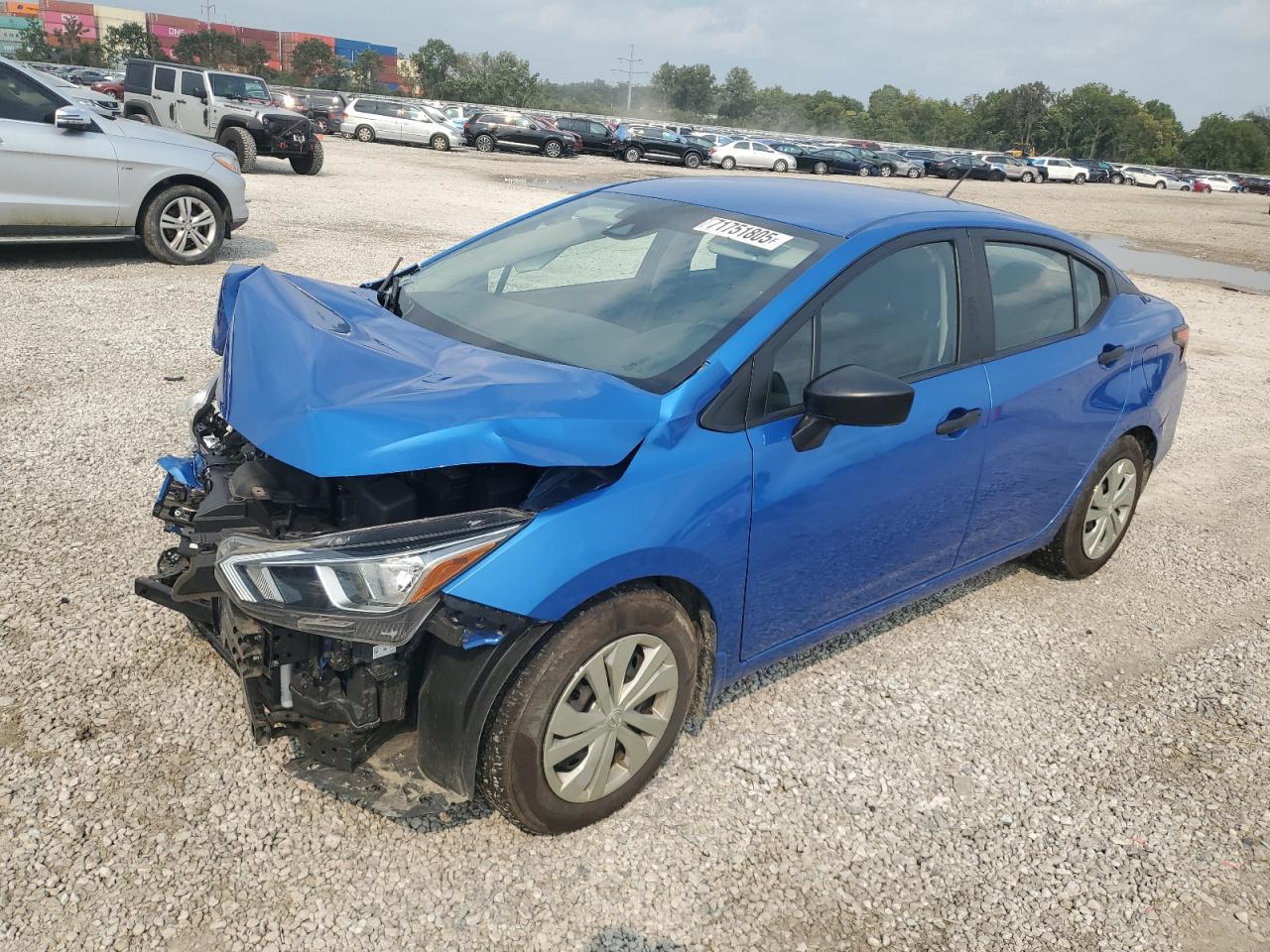 NISSAN VERSA S