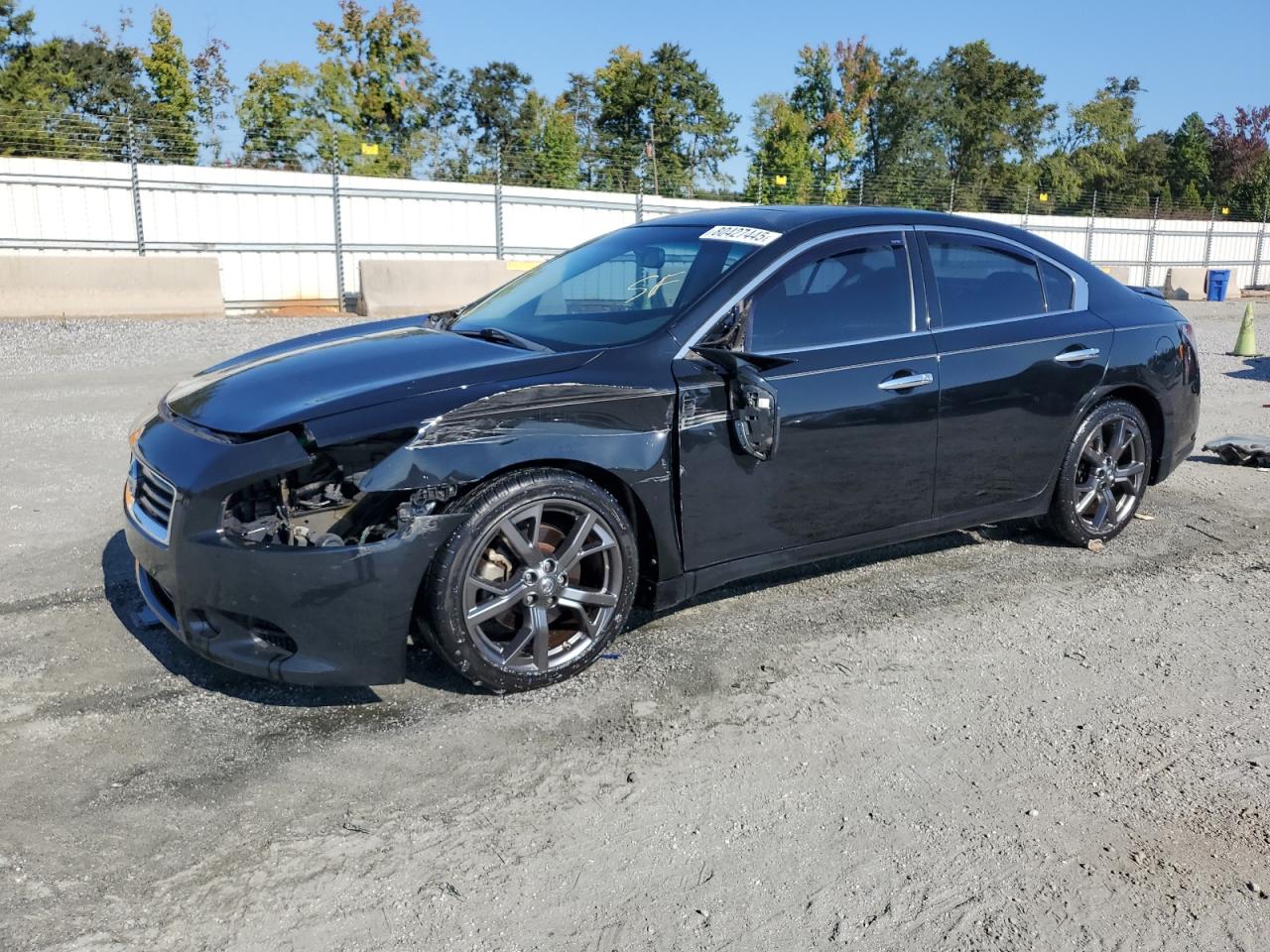 NISSAN MAXIMA S