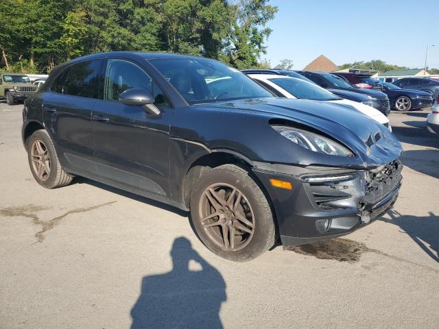 2017 PORSCHE MACAN WP1AA2A59HLB04874