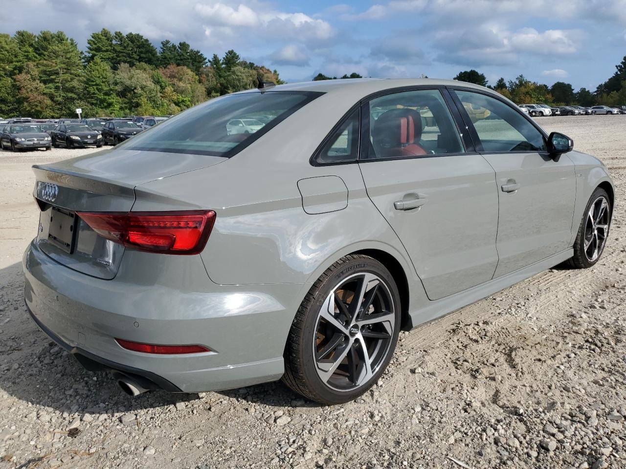 AUDI A3 S-LINE PREMIUM