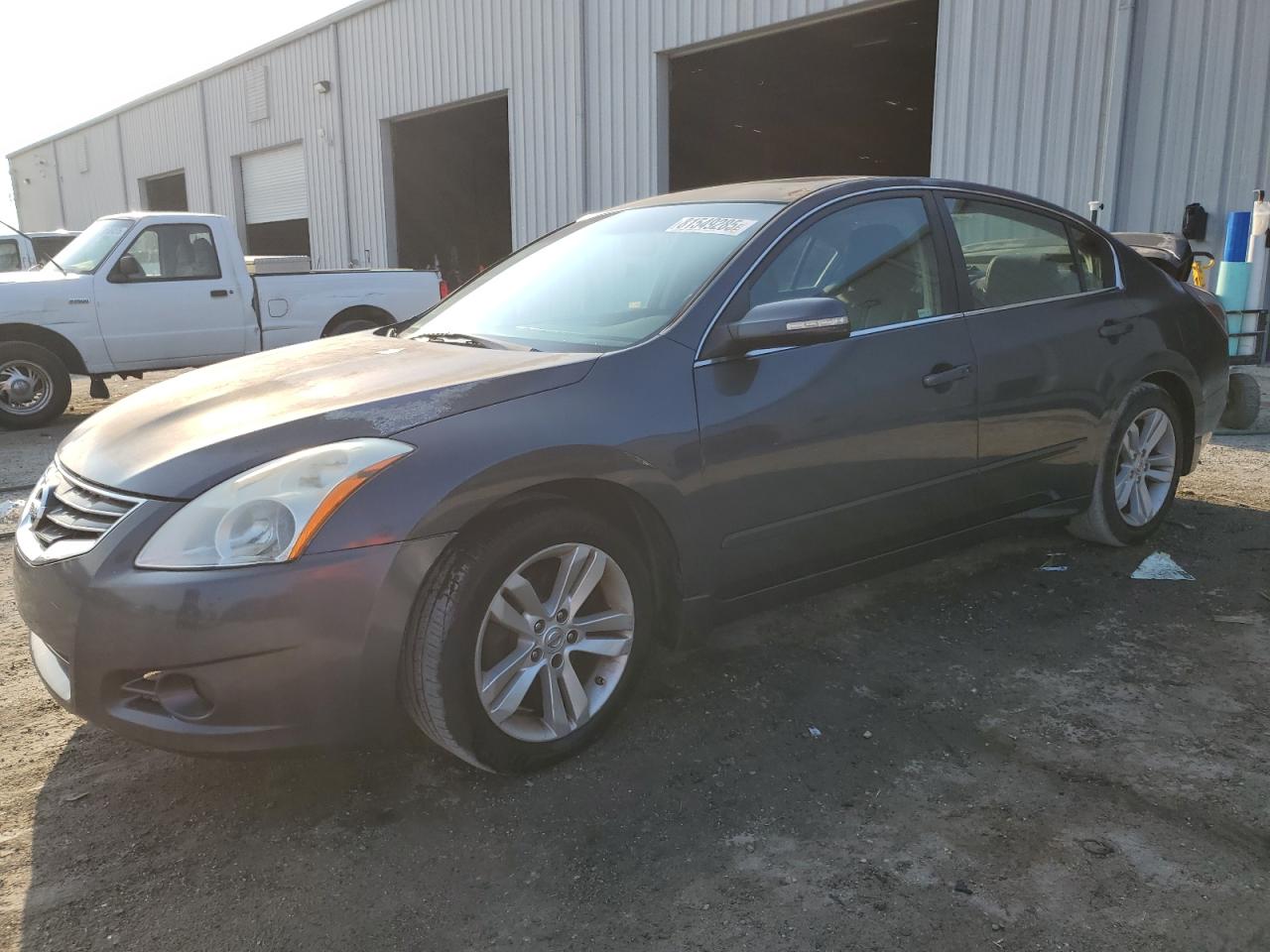 NISSAN ALTIMA SR