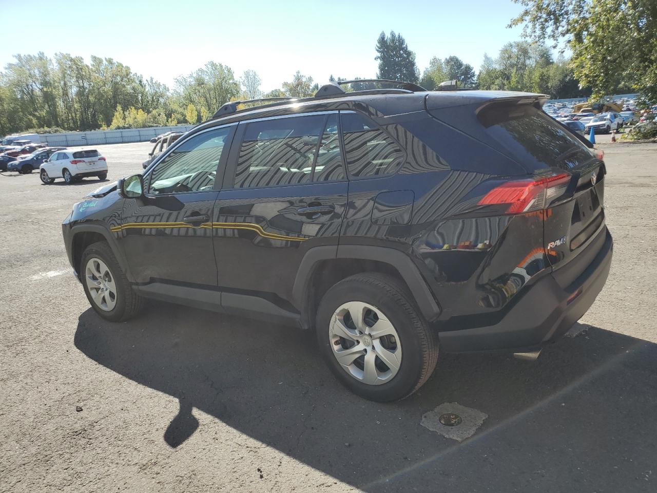 TOYOTA RAV4 LE